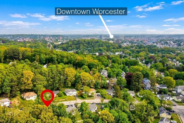 48 Westview Rd, Worcester, MA 01602