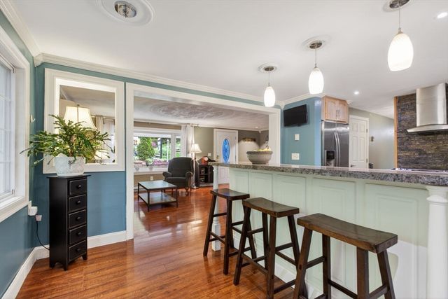 48 Westview Rd, Worcester, MA 01602