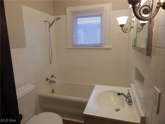 1361 Vane Avenue, Akron, OH 44310