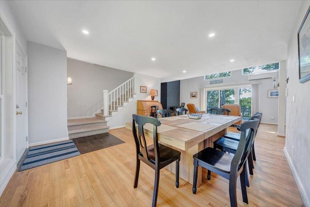 428 Anchor DR, Moneta, VA 24121