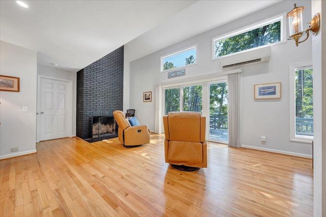 428 Anchor DR, Moneta, VA 24121