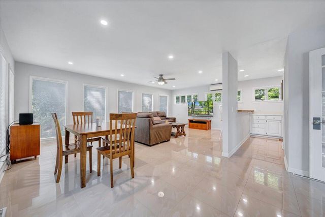 428 Anchor DR, Moneta, VA 24121