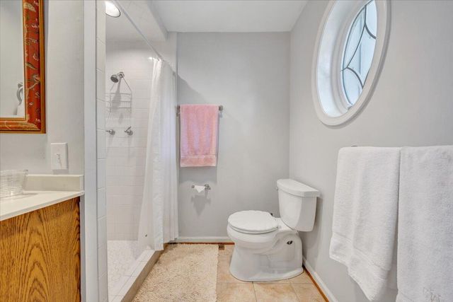 428 Anchor DR, Moneta, VA 24121