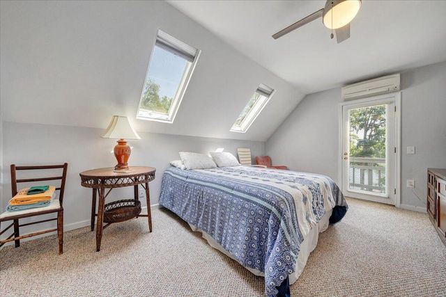 428 Anchor DR, Moneta, VA 24121