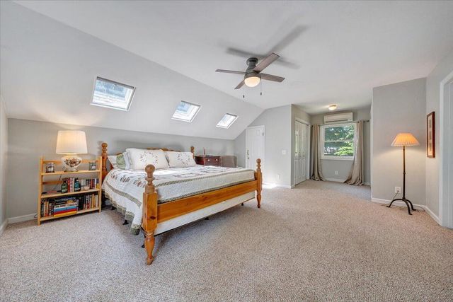 428 Anchor DR, Moneta, VA 24121