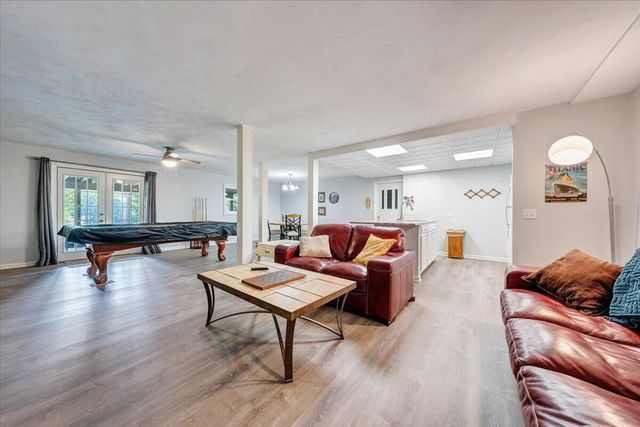 428 Anchor DR, Moneta, VA 24121