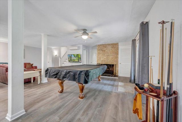 428 Anchor DR, Moneta, VA 24121