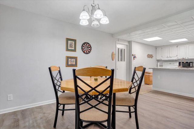 428 Anchor DR, Moneta, VA 24121