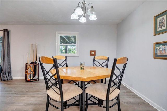 428 Anchor DR, Moneta, VA 24121