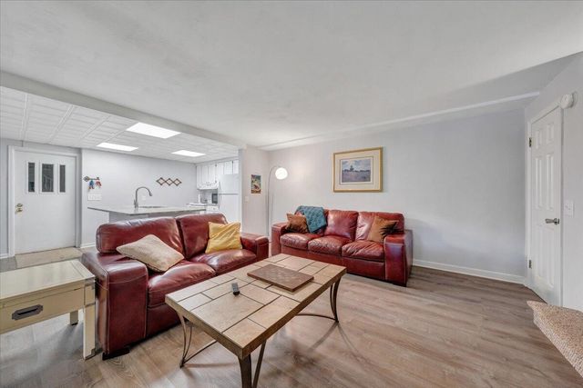 428 Anchor DR, Moneta, VA 24121