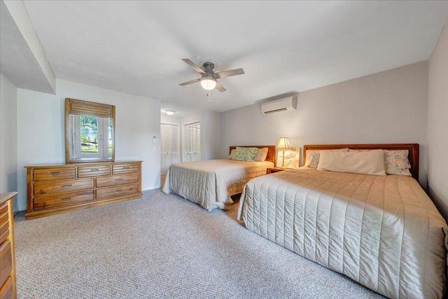 428 Anchor DR, Moneta, VA 24121