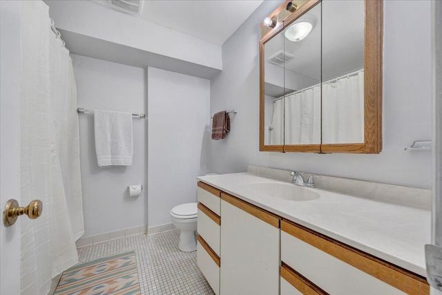 428 Anchor DR, Moneta, VA 24121