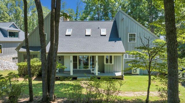 428 Anchor DR, Moneta, VA 24121