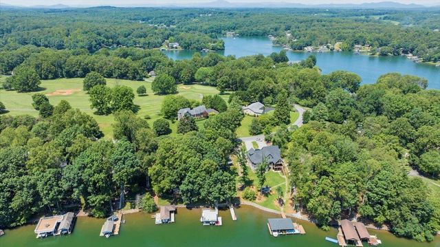 428 Anchor DR, Moneta, VA 24121