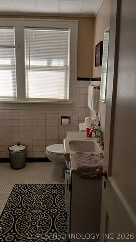 2427 Boston Street, Muskogee, OK 74401