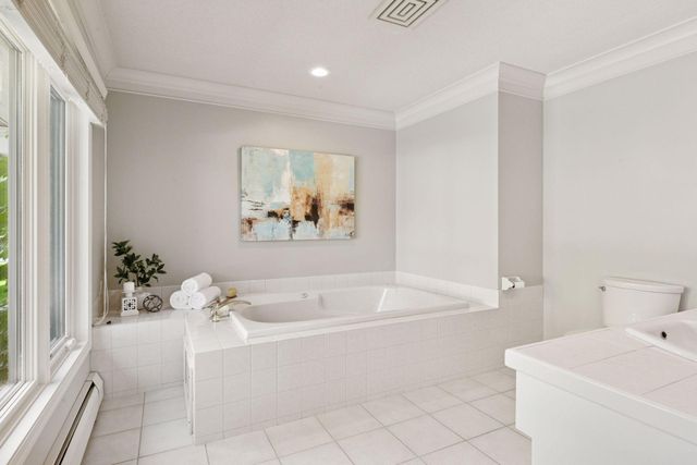 4801 Woodhill Way, Edina, MN 55424