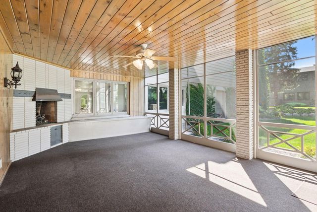 4801 Woodhill Way, Edina, MN 55424