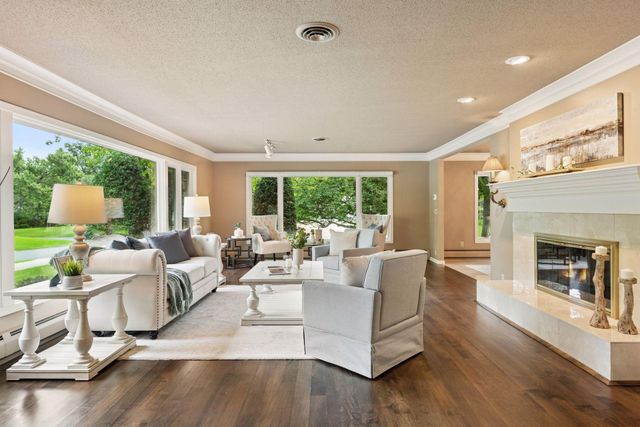 4801 Woodhill Way, Edina, MN 55424