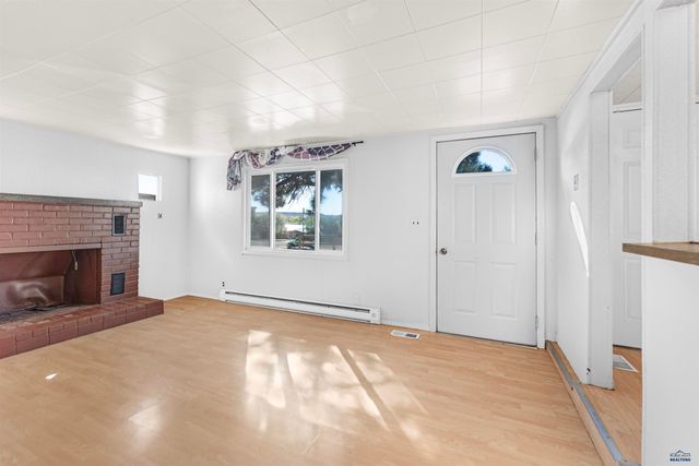 441 CAMBRIA ST, Newcastle, WY 82701