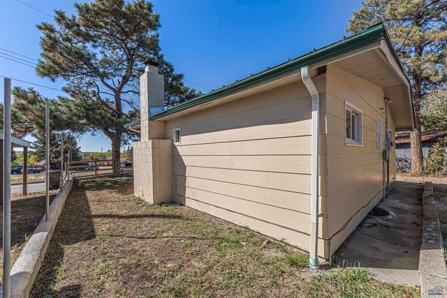 441 CAMBRIA ST, Newcastle, WY 82701
