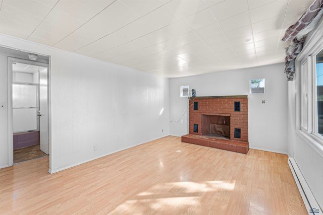 441 CAMBRIA ST, Newcastle, WY 82701