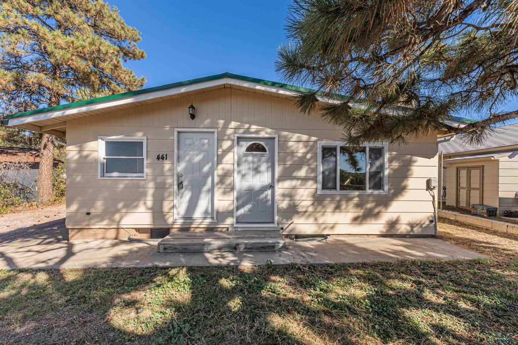 441 CAMBRIA ST, Newcastle, WY 82701