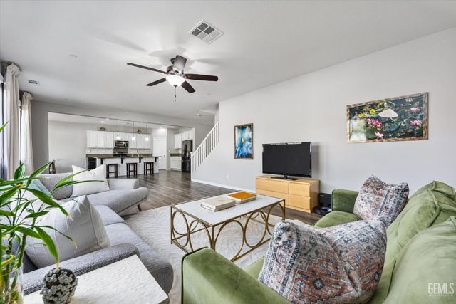 308 White Alder Drive, Bakersfield, CA 93314