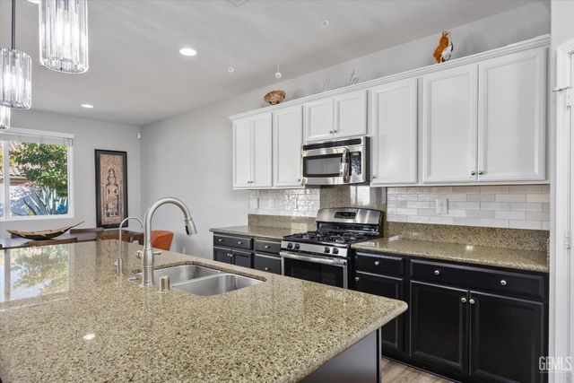 308 White Alder Drive, Bakersfield, CA 93314