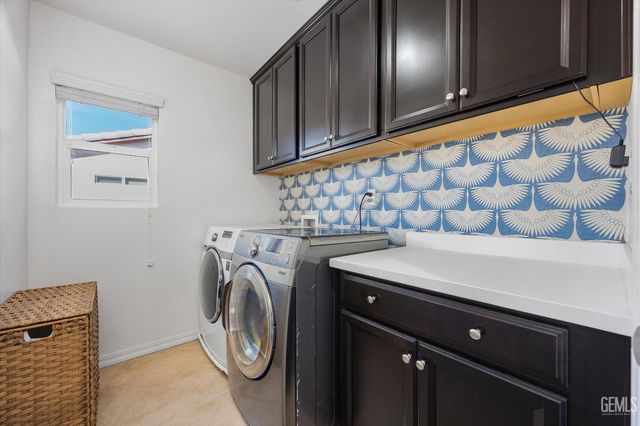 308 White Alder Drive, Bakersfield, CA 93314