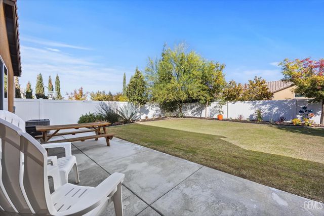 308 White Alder Drive, Bakersfield, CA 93314