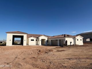 612 E AMBER SUN Drive, Phoenix, AZ 85085