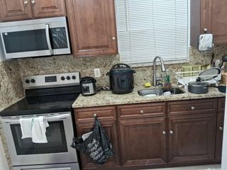 710 Columbus Parkway Fr, Hollywood, FL 33021