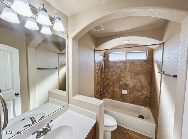 7504 DEWBERRY Drive, El Paso, TX 79911