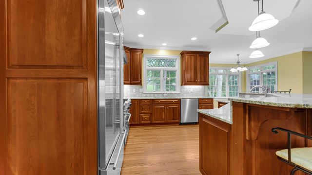 2506 Ashbourne Court, Valparaiso, IN 46385