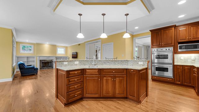 2506 Ashbourne Court, Valparaiso, IN 46385