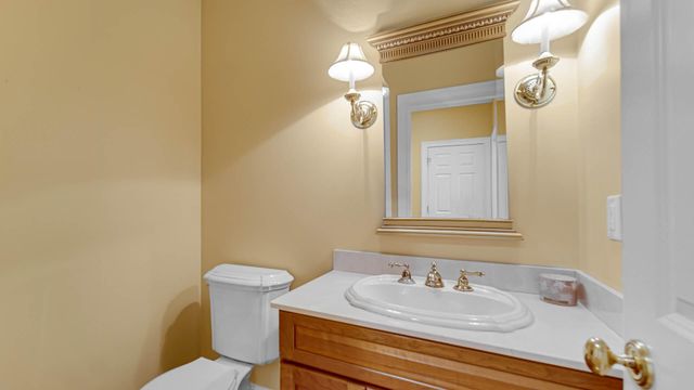 2506 Ashbourne Court, Valparaiso, IN 46385