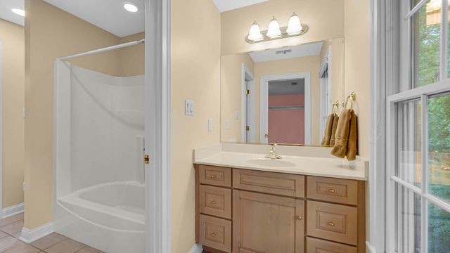 2506 Ashbourne Court, Valparaiso, IN 46385