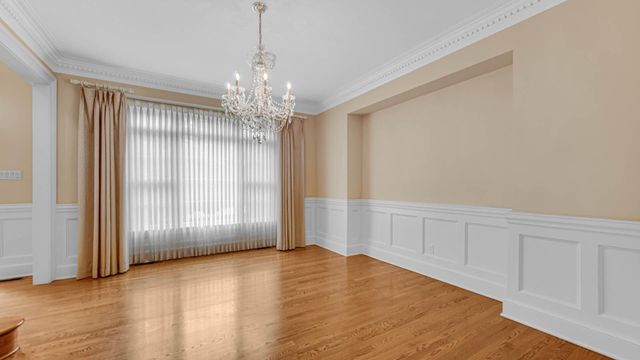 2506 Ashbourne Court, Valparaiso, IN 46385