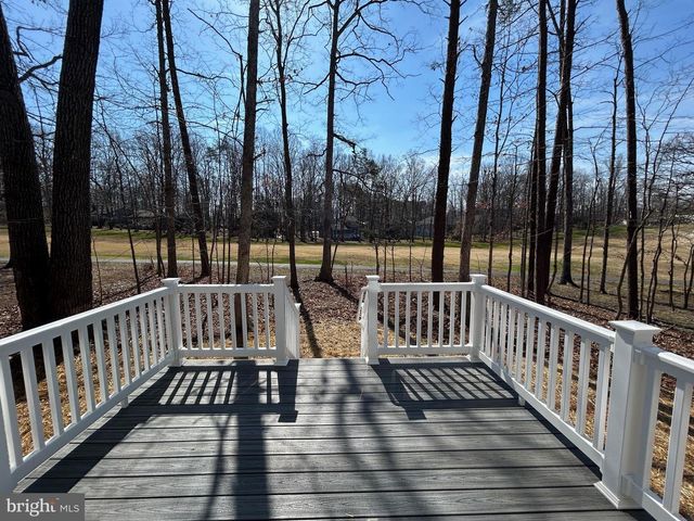 4230 LAKEVIEW PKWY, Locust Grove, VA 22508