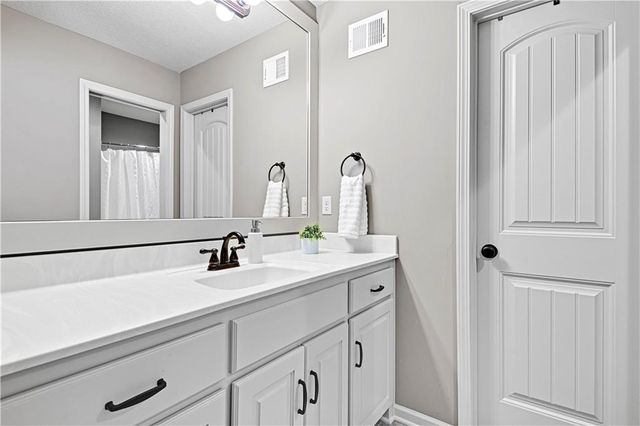 11292 W 146 Terrace, Olathe, KS 66062