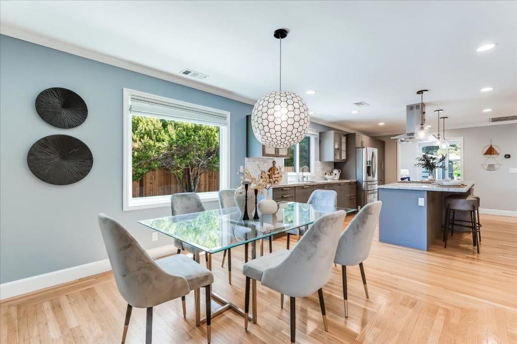 Image 11 of property listing at 488 Sapphire Street, Redwood City, CA 94062