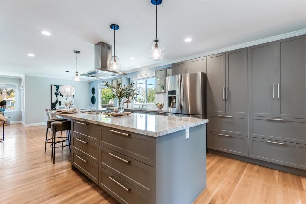 Image 15 of property listing at 488 Sapphire Street, Redwood City, CA 94062