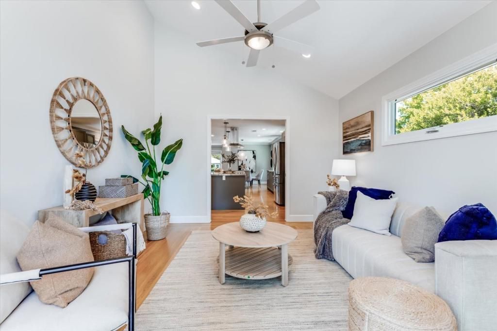 Image 21 of property listing at 488 Sapphire Street, Redwood City, CA 94062