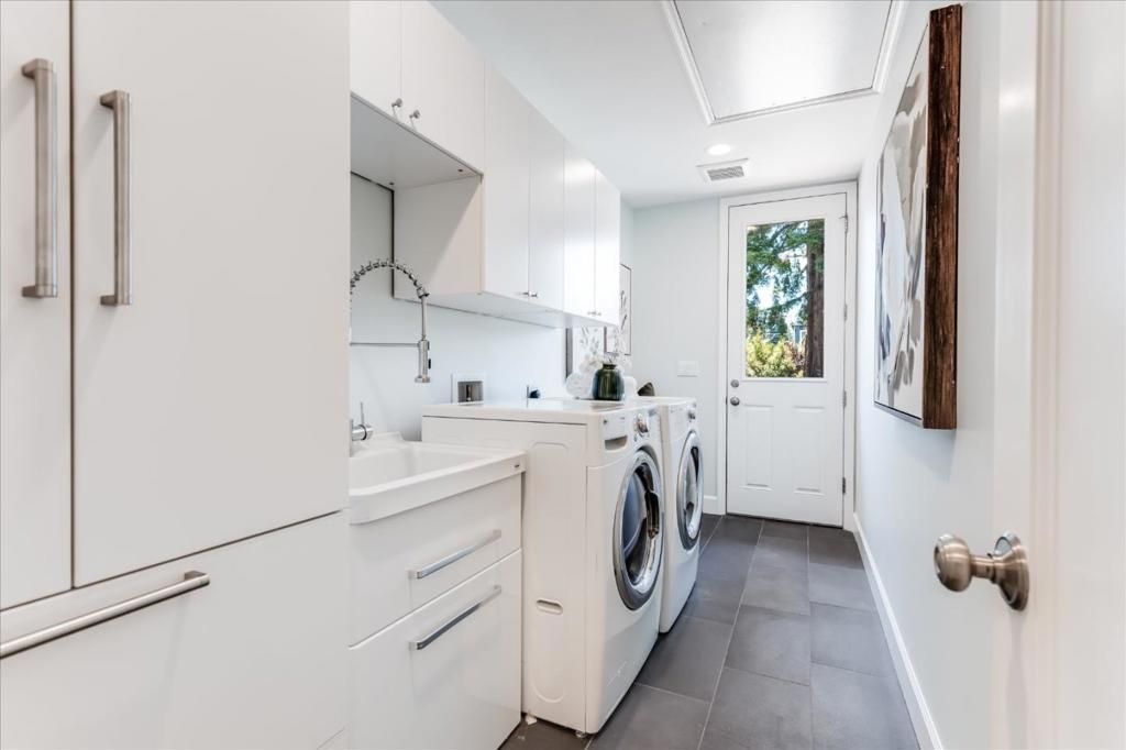 Image 31 of property listing at 488 Sapphire Street, Redwood City, CA 94062