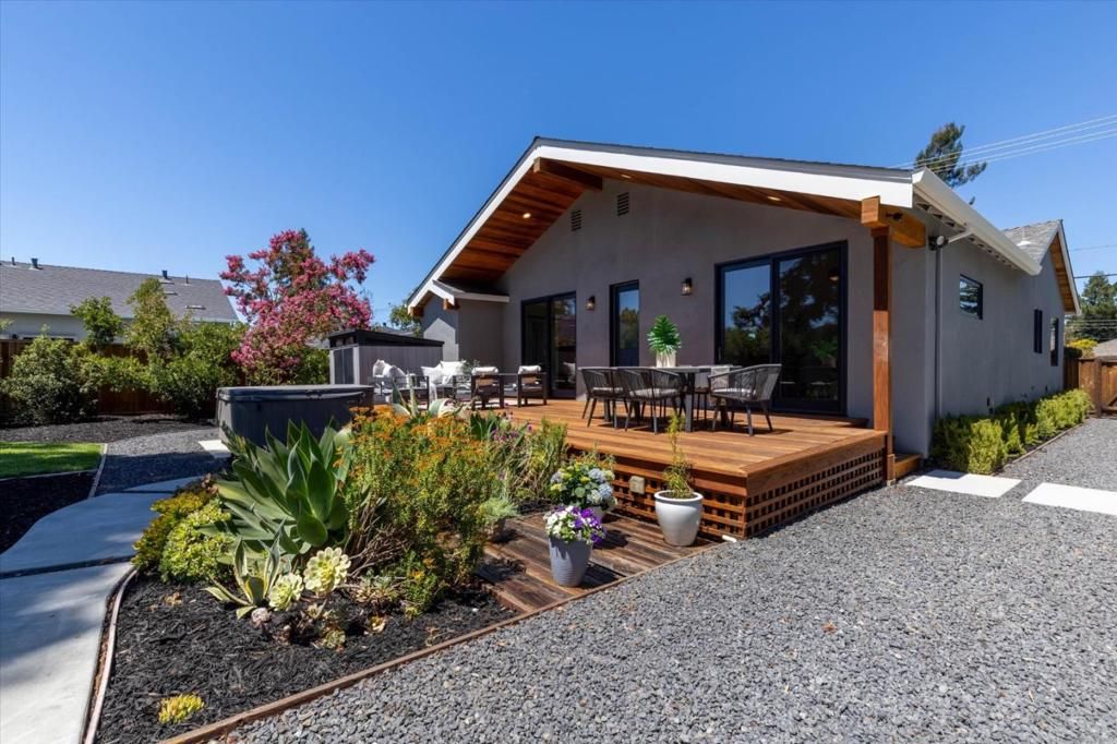 Image 35 of property listing at 488 Sapphire Street, Redwood City, CA 94062
