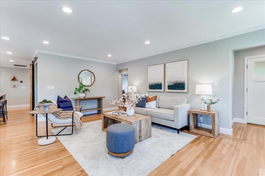 Image 9 of property listing at 488 Sapphire Street, Redwood City, CA 94062
