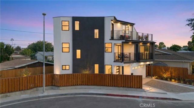 4743 Purdue Avenue, Culver City, CA 90230