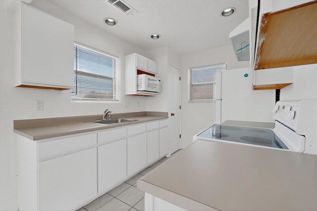 400 Paseo De Corrales, Corrales, NM 87048