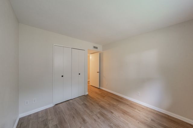 4017 Rushmoor Drive, Arlington, TX 76016