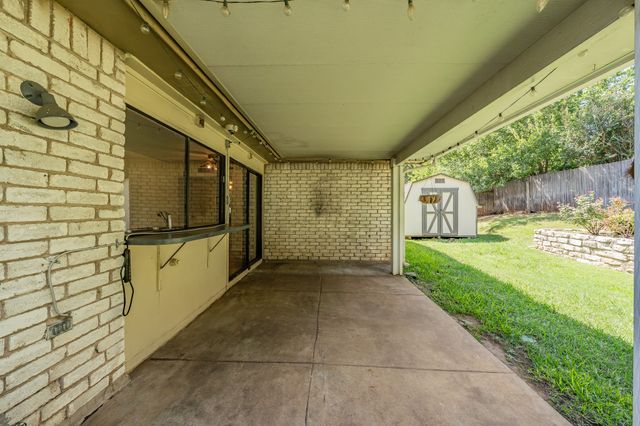 4017 Rushmoor Drive, Arlington, TX 76016
